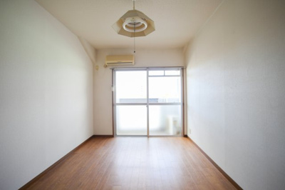 【居間・リビング】 | 第3井村ハイツ | おしゃれな居間です