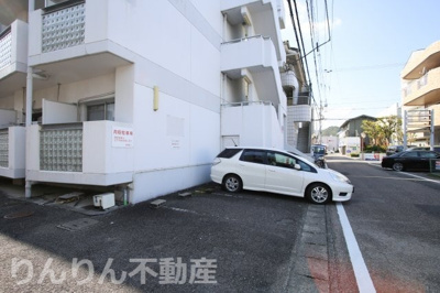 【駐車場】 | 第3井村ハイツ | 駐車場があるので、車を買う予定の方も安心です