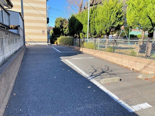 【駐車場】 | シャルマン北越谷V