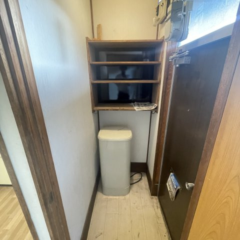 港北ハイツの玄関