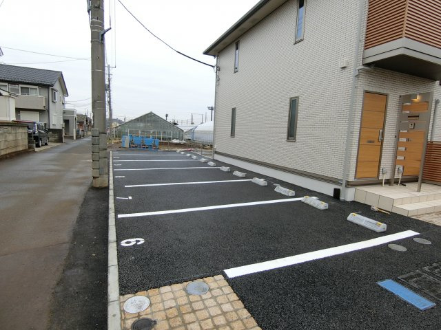 【駐車場】 | ハーブス カモミール