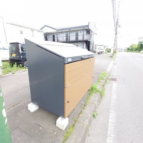 セゾン・ド・フェニックスのその他