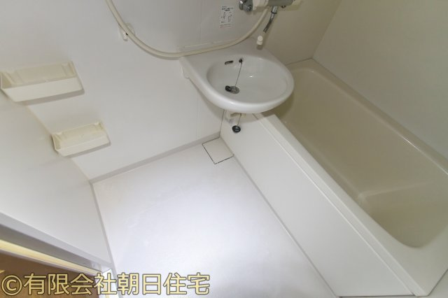 レインボー２の浴室