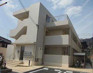 ROOMs六甲の外観