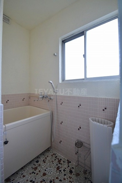 さつき荘の浴室