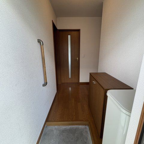 ハイツKIMURAの玄関