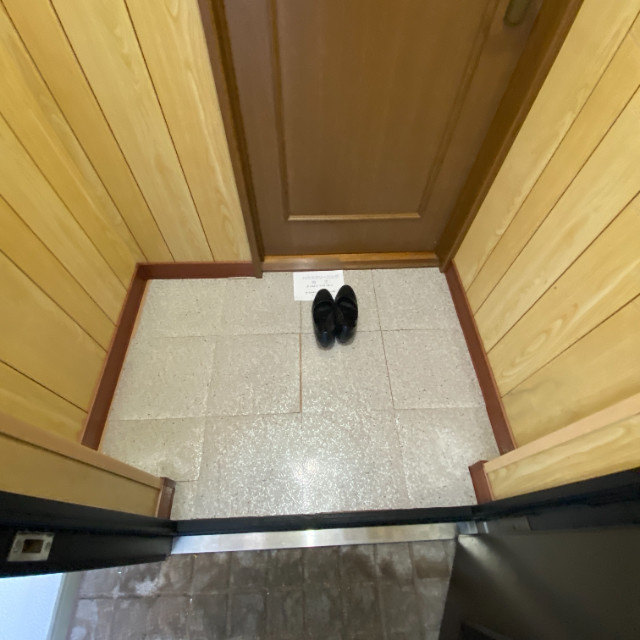 ハイツいとの玄関