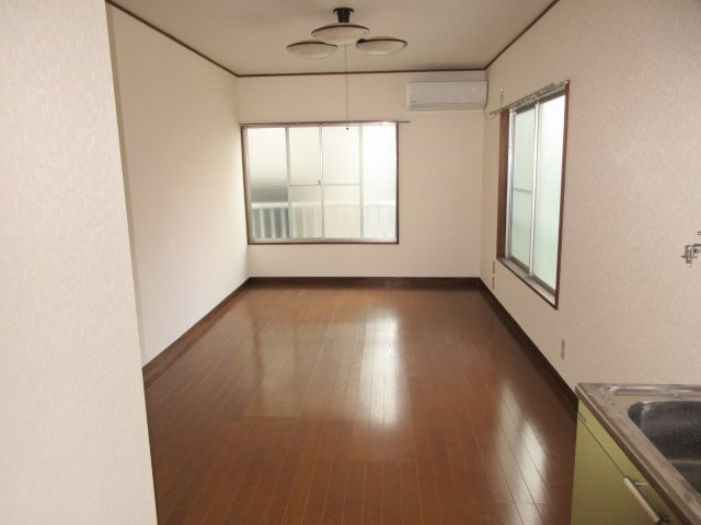 ハビテKの洋室