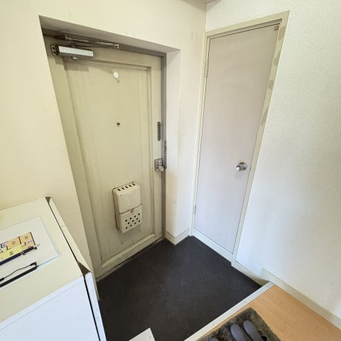 ＫＴハイツの玄関