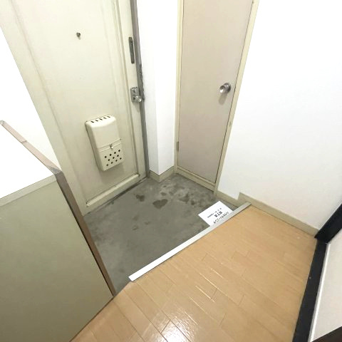 ＫＴハイツの玄関