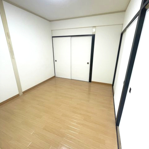 ＫＴハイツの洋室