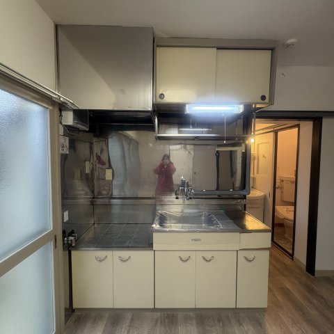 ＫＴハイツのキッチン|コンパクトなキッチンで掃除もラクラク