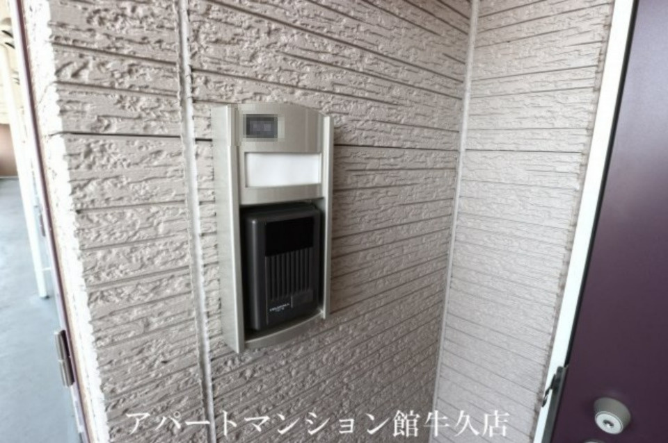 ハーヴェストヒルＡの玄関