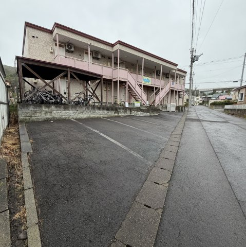 はまだ荘の駐車場