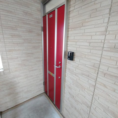 ハイツからんⅠのエントランス