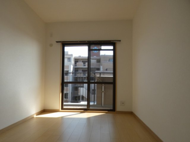 シャトレー刈谷ウイング西館の洋室|洋室