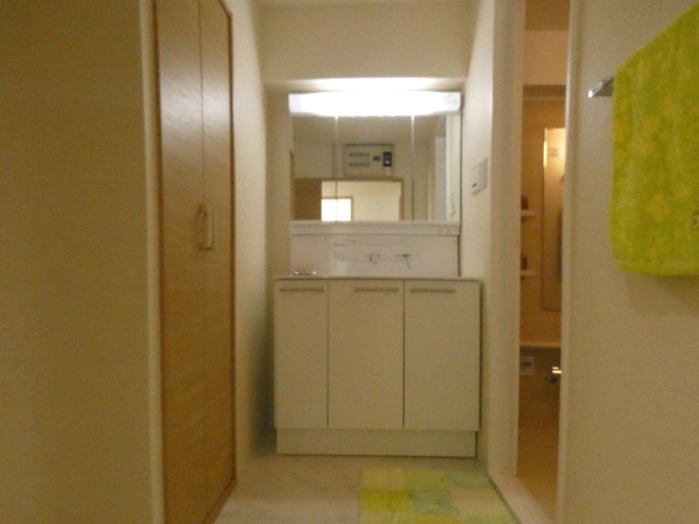 シャトレー刈谷ウイング西館の独立洗面台|朝の身支度に嬉しい独立洗面化粧台！