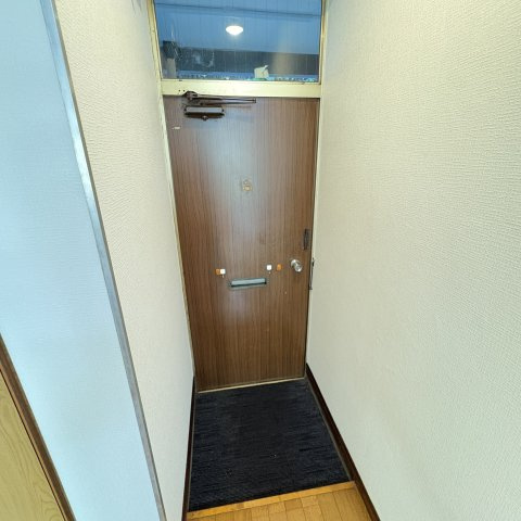 コーポ原田の玄関