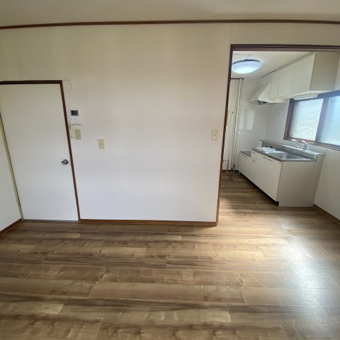 グランメゾン片倉1の居間・リビング