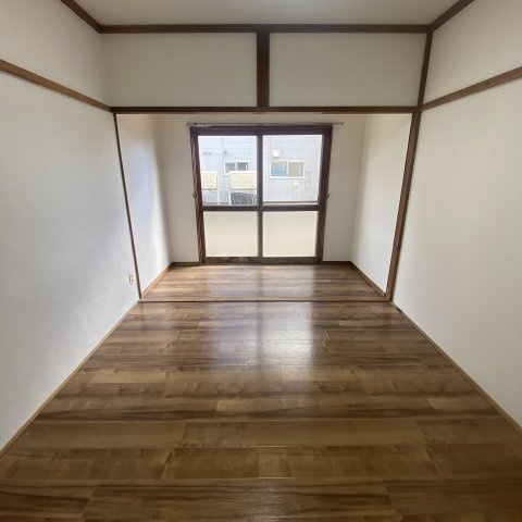 グランメゾン片倉1の居間・リビング