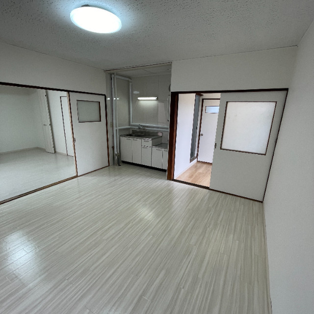 エヌエスハイツの居間・リビング