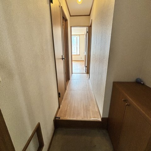 コーポスワンAの玄関