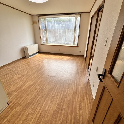 コーポスワンAの居間・リビング