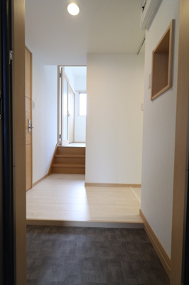 【玄関】 | BRAND NEW DAY 七隈 | 別号室の写真になります。現況優先。