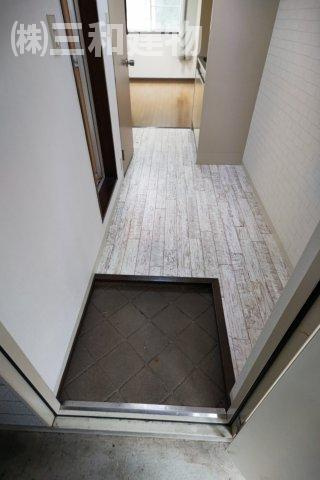 永幸マンションの玄関