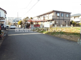 【前面道路含む現地写真】