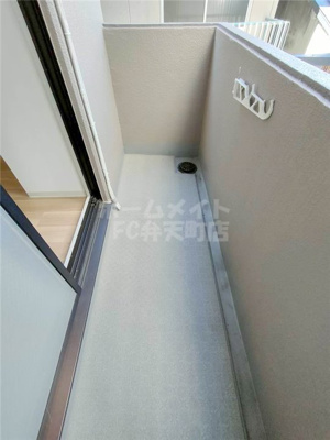 【バルコニー】 | グランディール壹番館 | お洗濯にも便利なバルコニー付き