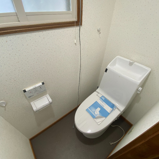室蘭市高砂町1丁目11-2戸建のトイレ