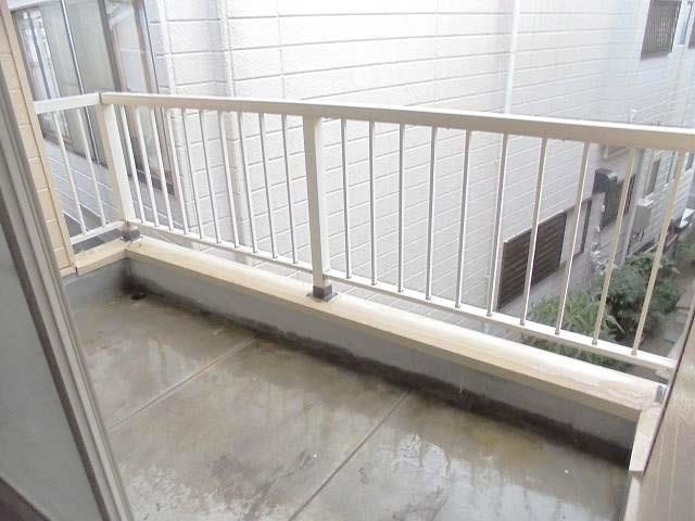 第２大久保ヤングハイツのバルコニー