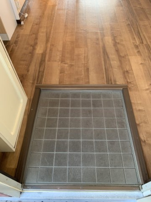 【エントランス】 | サンライフ高屋　A