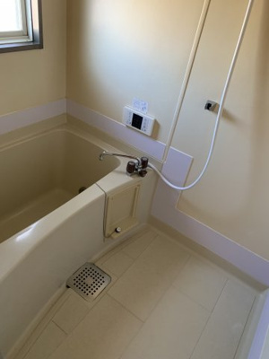 【浴室】 | サンライフ高屋　A | 追い焚き機能付き