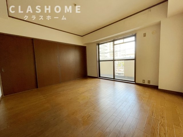 ファミーユおおぶの居間・リビング