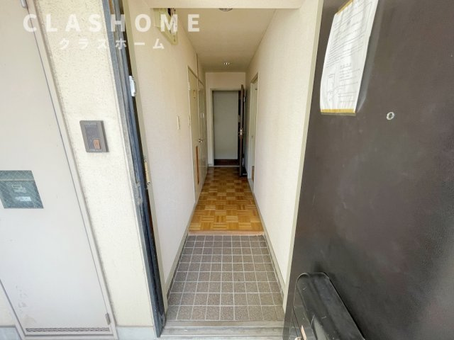 ファミーユおおぶの玄関