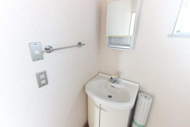 メゾン弥生の洗面所