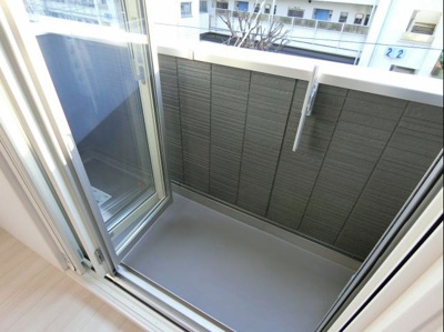 【バルコニー】 | La.GALLERIA | ※室内写真は同ハウスメーカーの既存物件の写真です。（イメージ）