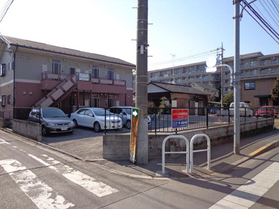 【外観】 | エメリール駐車場