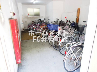 【その他】 | ヴィラナリー港晴 | 駐輪場