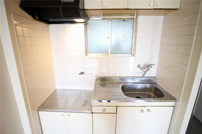 【キッチン】 | ヴィラナリー港晴