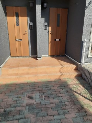 ウランタン弐番館のエントランス|エントランスです