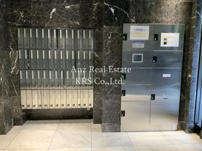 【その他共用部分】 | ジアコスモ江戸堀パークフロント | 大切な荷物の受け取りに便利な宅配ボックス設置！