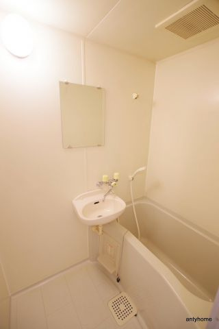 ローズコーポ天満東2　仲介手数料無料の浴室