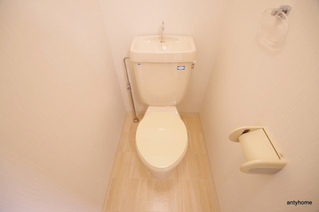 ローズコーポ天満東2　仲介手数料無料のトイレ