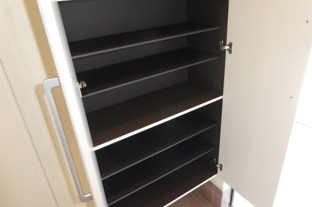 ベル　アンジュＢの内装|シューズボックス