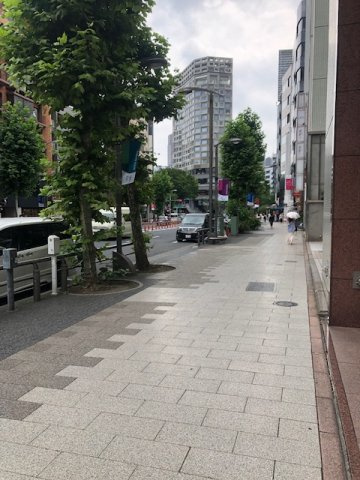 渋谷区神宮前６丁目の事務所の周辺