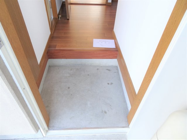 コーポミウラⅡの玄関