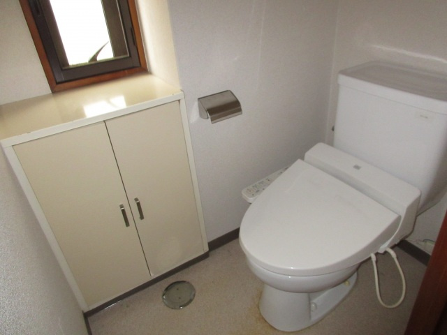 英数学館ビルのトイレ|清潔感のあるトイレです